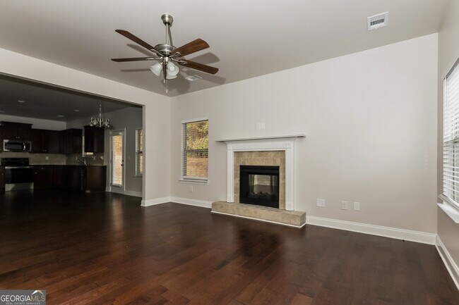 Building Photo - 12021 Kelowna Rd