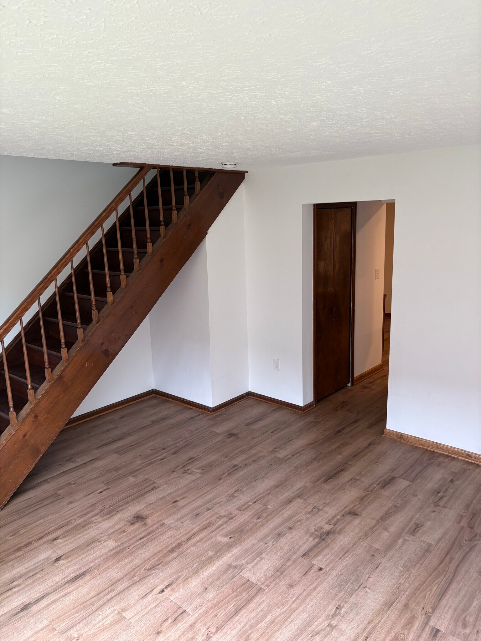Living room - 23 Hedgerow Ln
