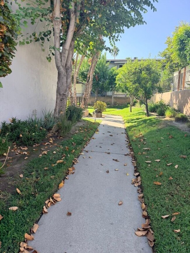 Building Photo - 6301 Coldwater Canyon Ave