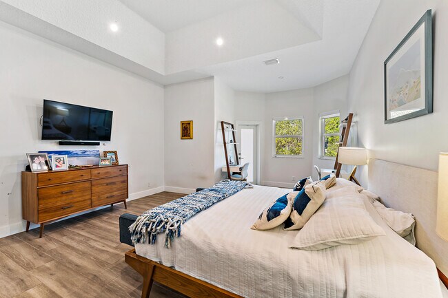 Building Photo - 14151 Little Cypress Cir
