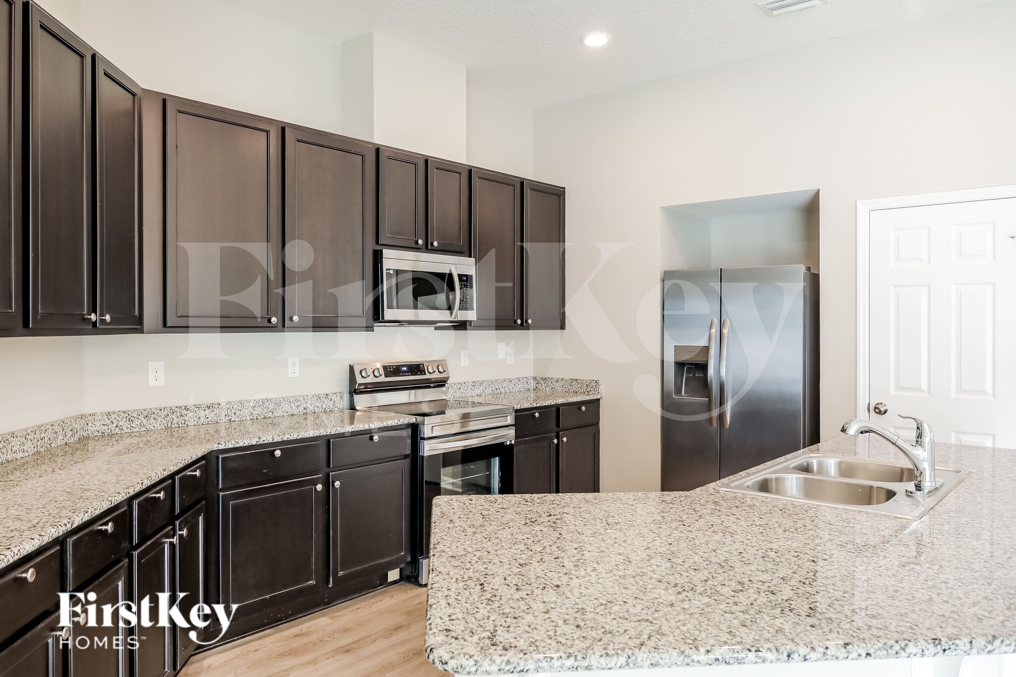 Building Photo - 319 Hepburn Rd