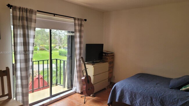 Building Photo - 1544 Forest Lakes Cir