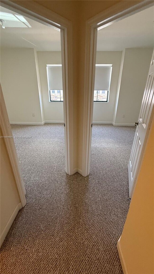 Building Photo - 11432 SW 252nd Ter