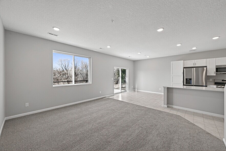 Building Photo - 14876 Willemite Way NW