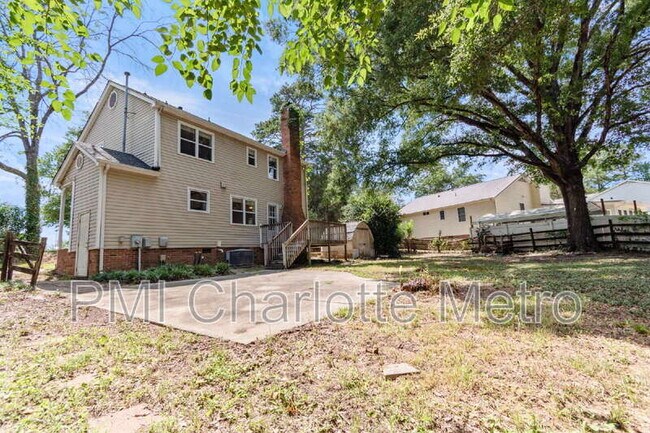 Building Photo - 11241 Kingfisher Dr