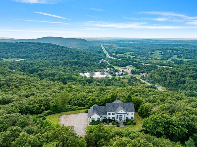 Building Photo - 321 Museum Village Rd