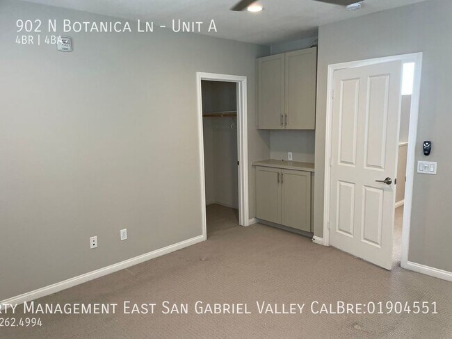 Building Photo - 902 Botanica Ln