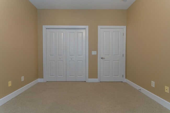 Building Photo - 114 Haven Cir