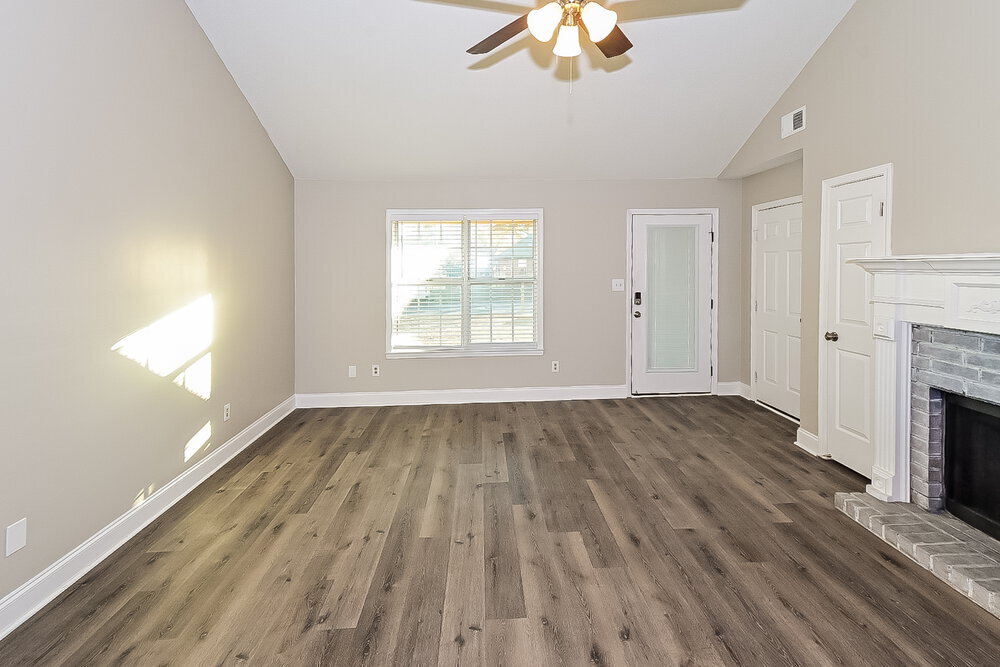 Building Photo - 9846 Riggan Dr