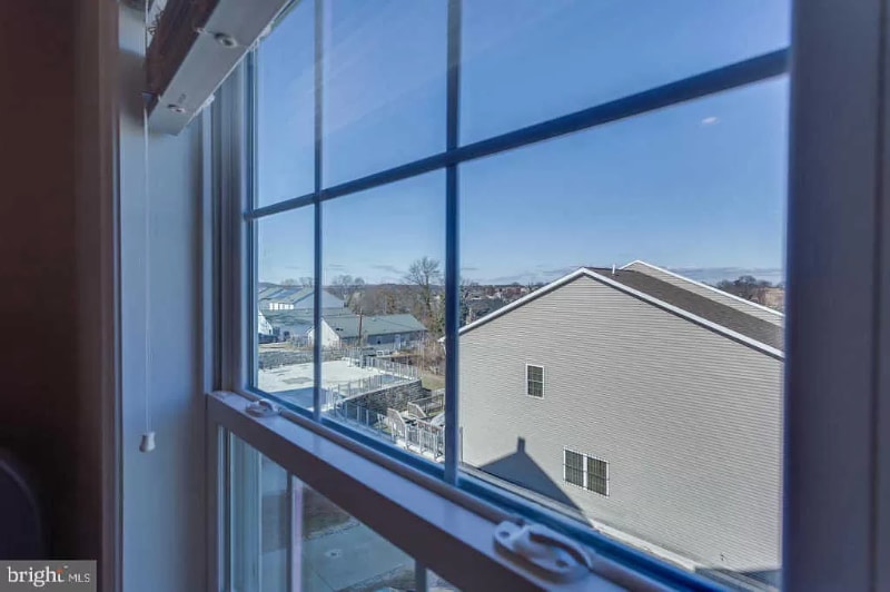 Building Photo - 4950 Fitch Pl NE