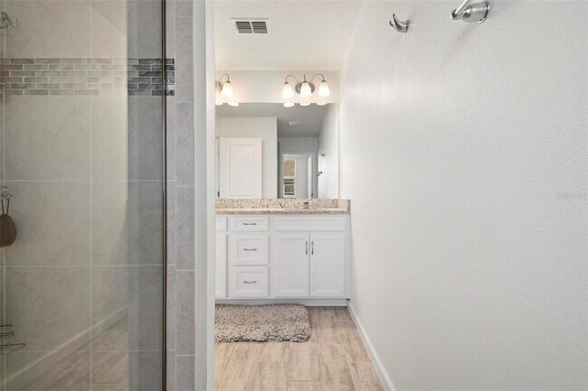 Building Photo - 5004 Skyview Ln