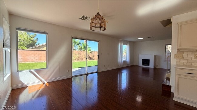 Building Photo - 11173 Vivid Ave