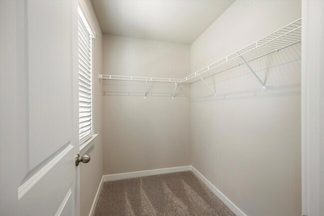 Building Photo - 2117 Firelight Wy