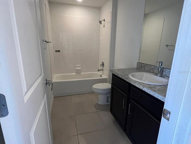 Building Photo - 1004 La Mirada Ct