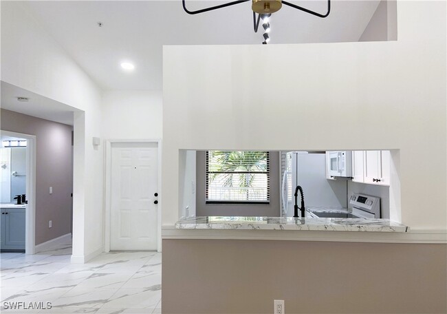 Building Photo - 6645 Huntington Lakes Cir