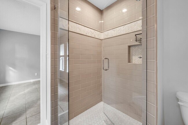 Building Photo - Astounding 4 Bedroom House for Rent!