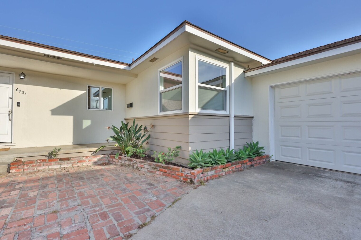 Building Photo - 6421 Carthage St