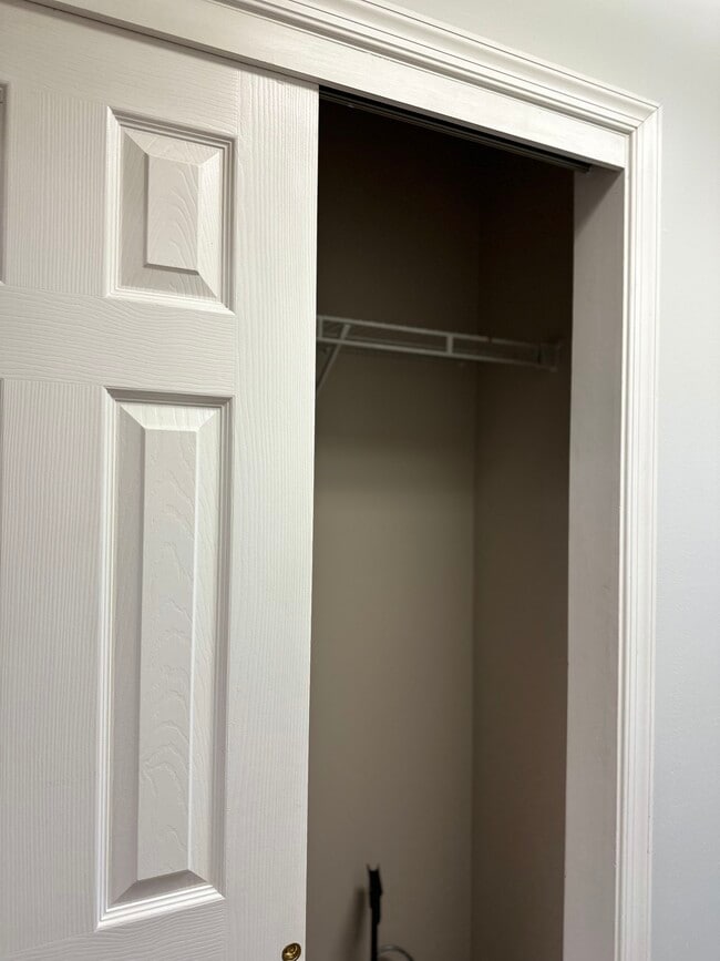 Building Photo - 55 S Broadway