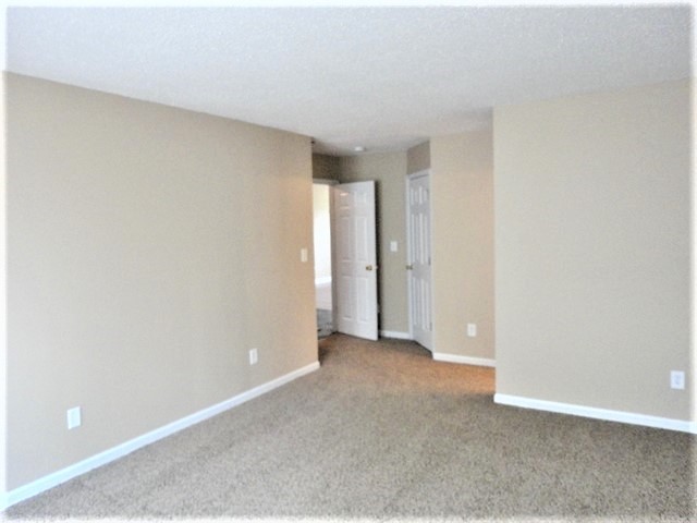 Building Photo - 9892 Cedarstone Ln