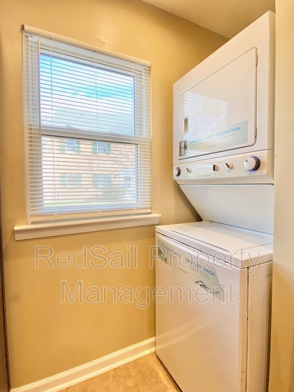 Building Photo - 3145 Reese Dr