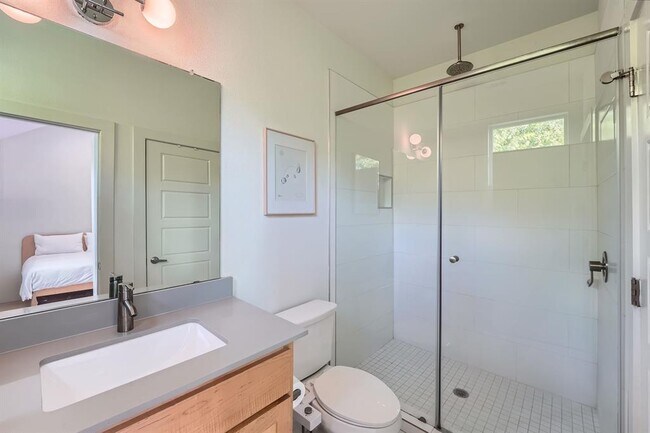 Building Photo - 7311 Providence Ave