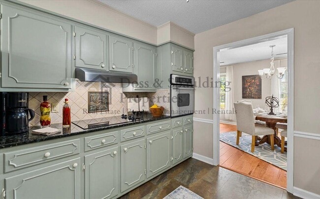 Building Photo - 1480 Spring Hill Cir