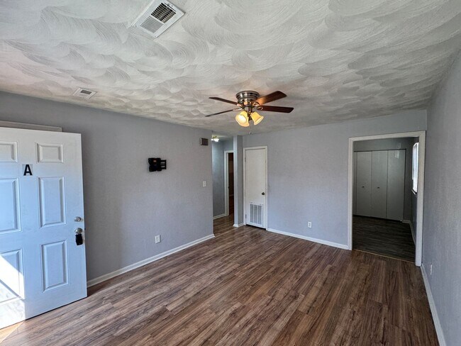 Building Photo - 4308 Tides Ct