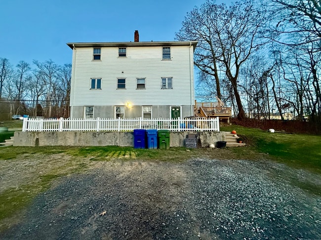 Building Photo - 141 E High St