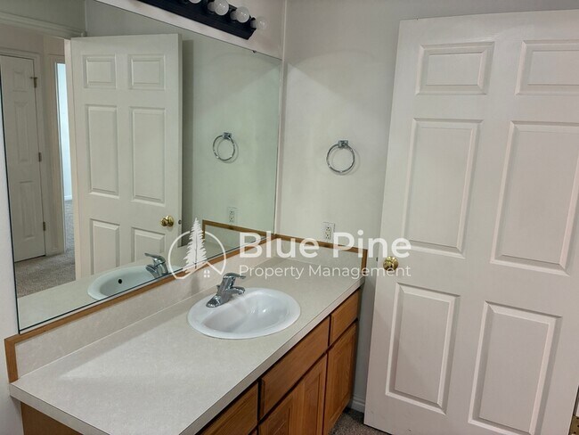 Building Photo - 3156 Chasewood Dr