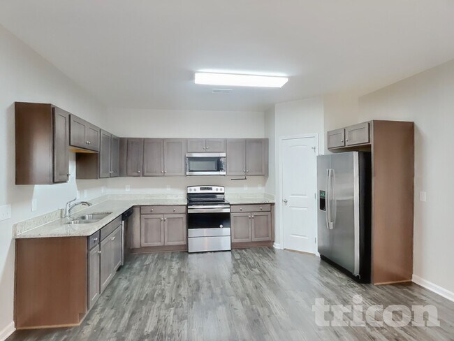 Building Photo - 920 Beverly Ct