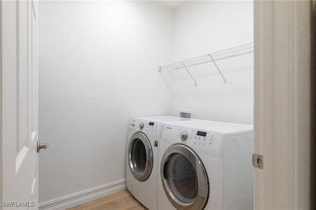 Building Photo - 15618 Summit Pl Cir