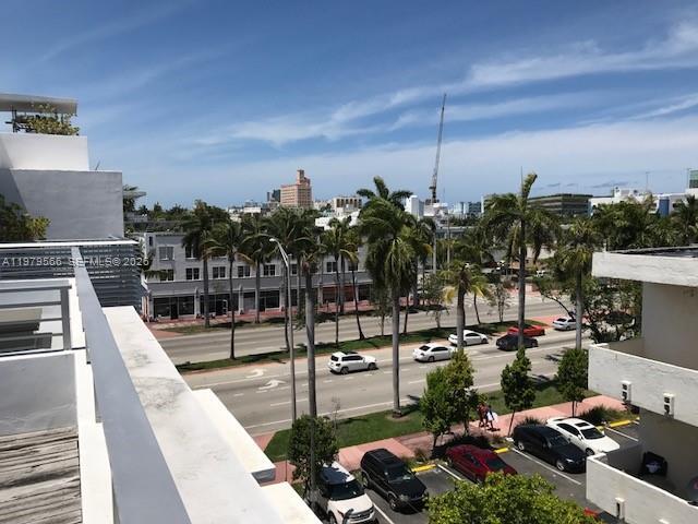 Building Photo - 421 Meridian Ave