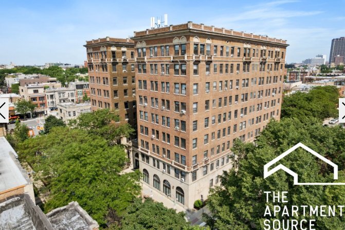 Building Photo - 542 W Briar Pl