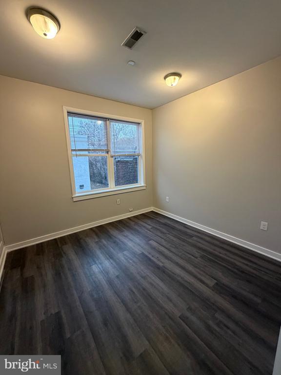 Building Photo - 1535 Cecil B. Moore Ave