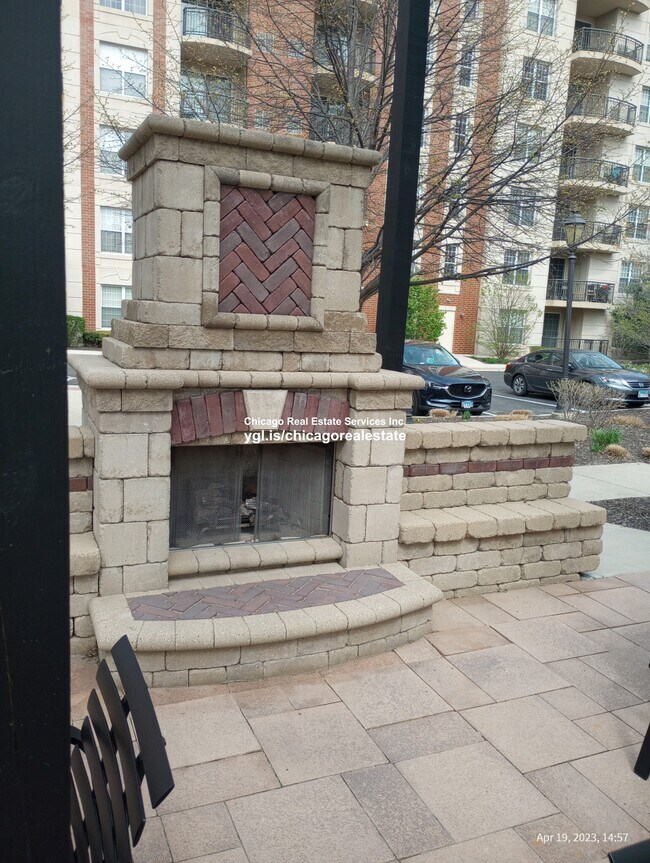 Building Photo - 2825 Easton St