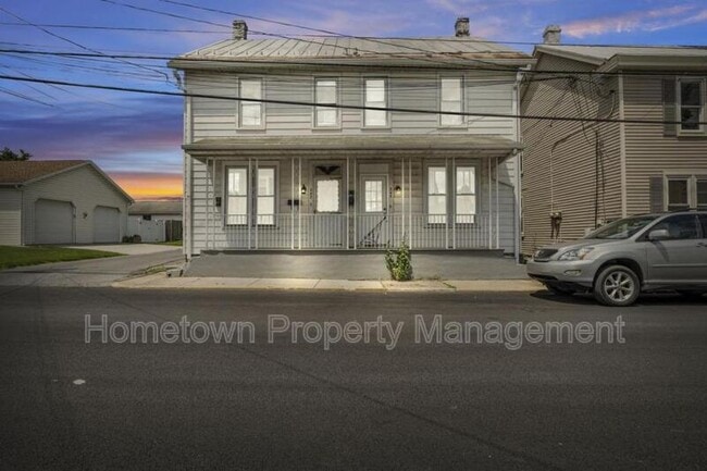 Primary Photo - 347 W Penn St