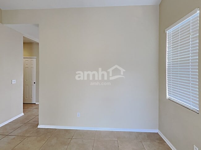 Building Photo - 5067 Sparrow Way