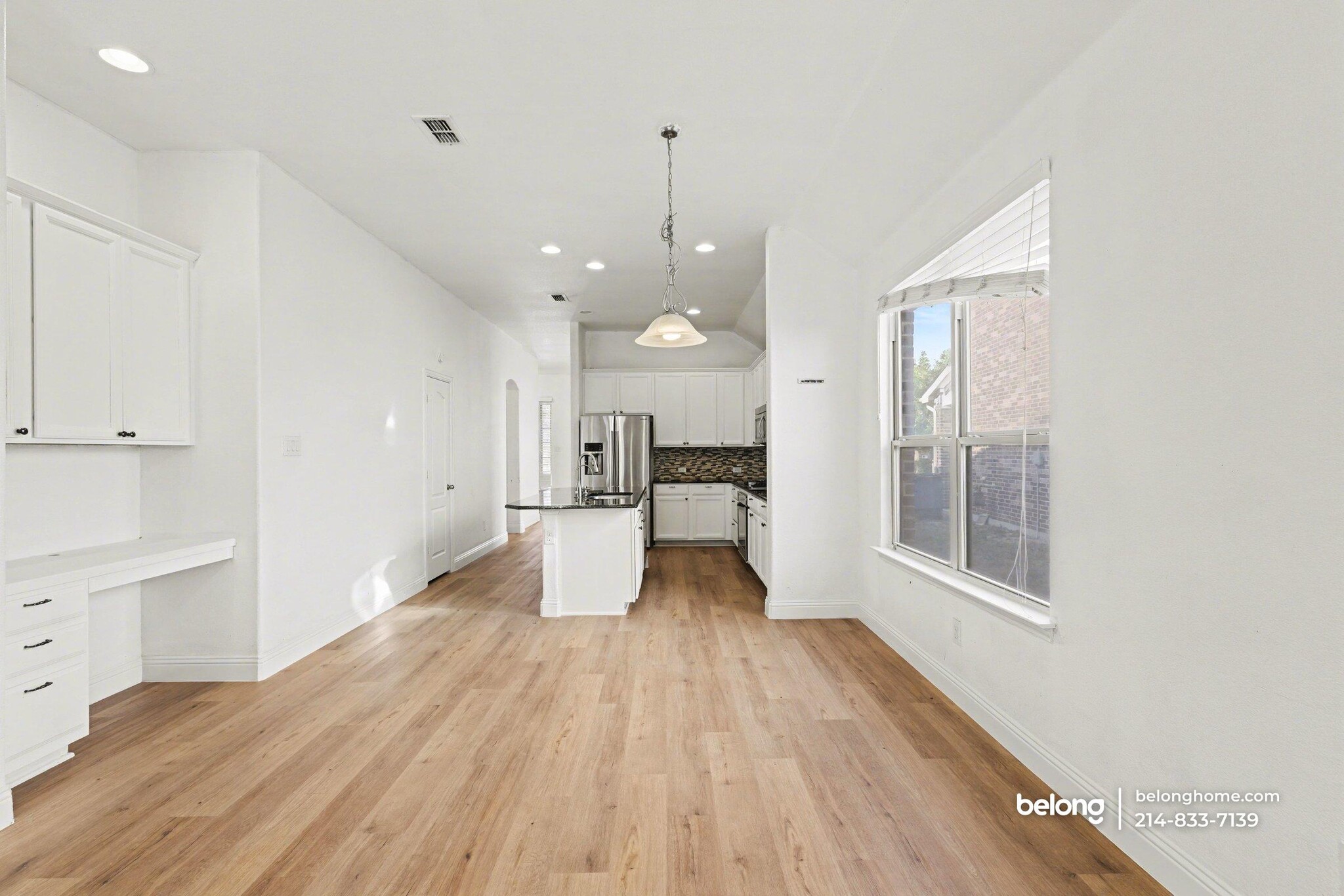 Building Photo - 741 Sundrop Dr