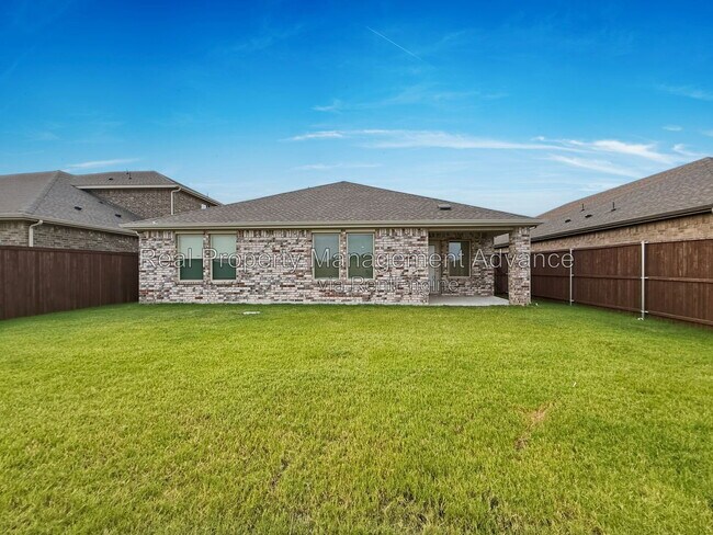 Building Photo - 1629 Topaz Trl
