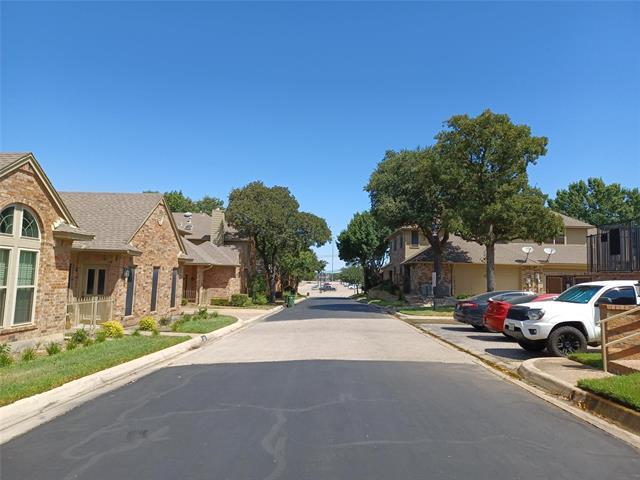 Building Photo - 1231 Wooded Trail