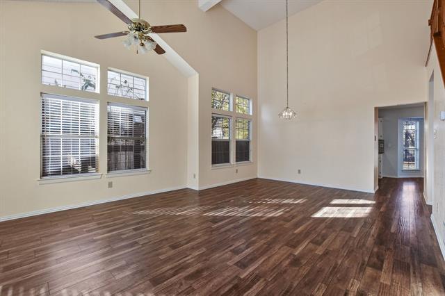 Building Photo - 3325 Windchase Dr