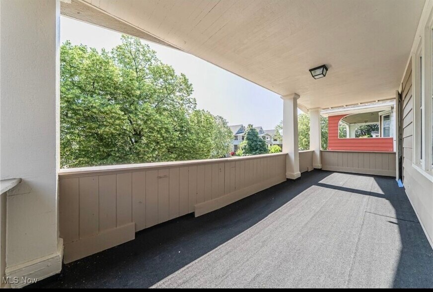 Building Photo - 2206 Lewis Dr