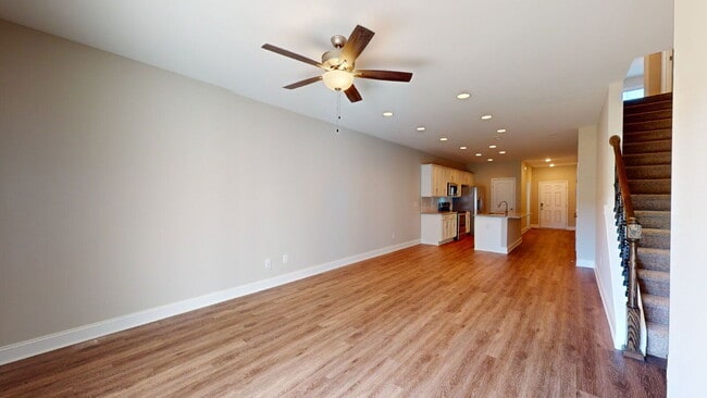 Building Photo - 2633 Sailor Rose Ln