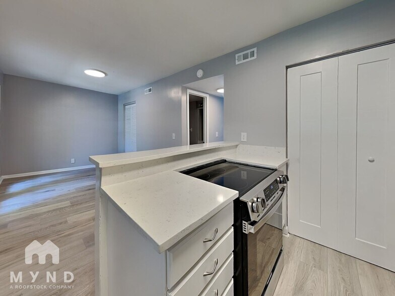 Building Photo - 5510 Country Dr