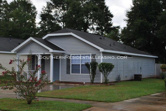 Building Photo - 880 Willow Bridge Dr W
