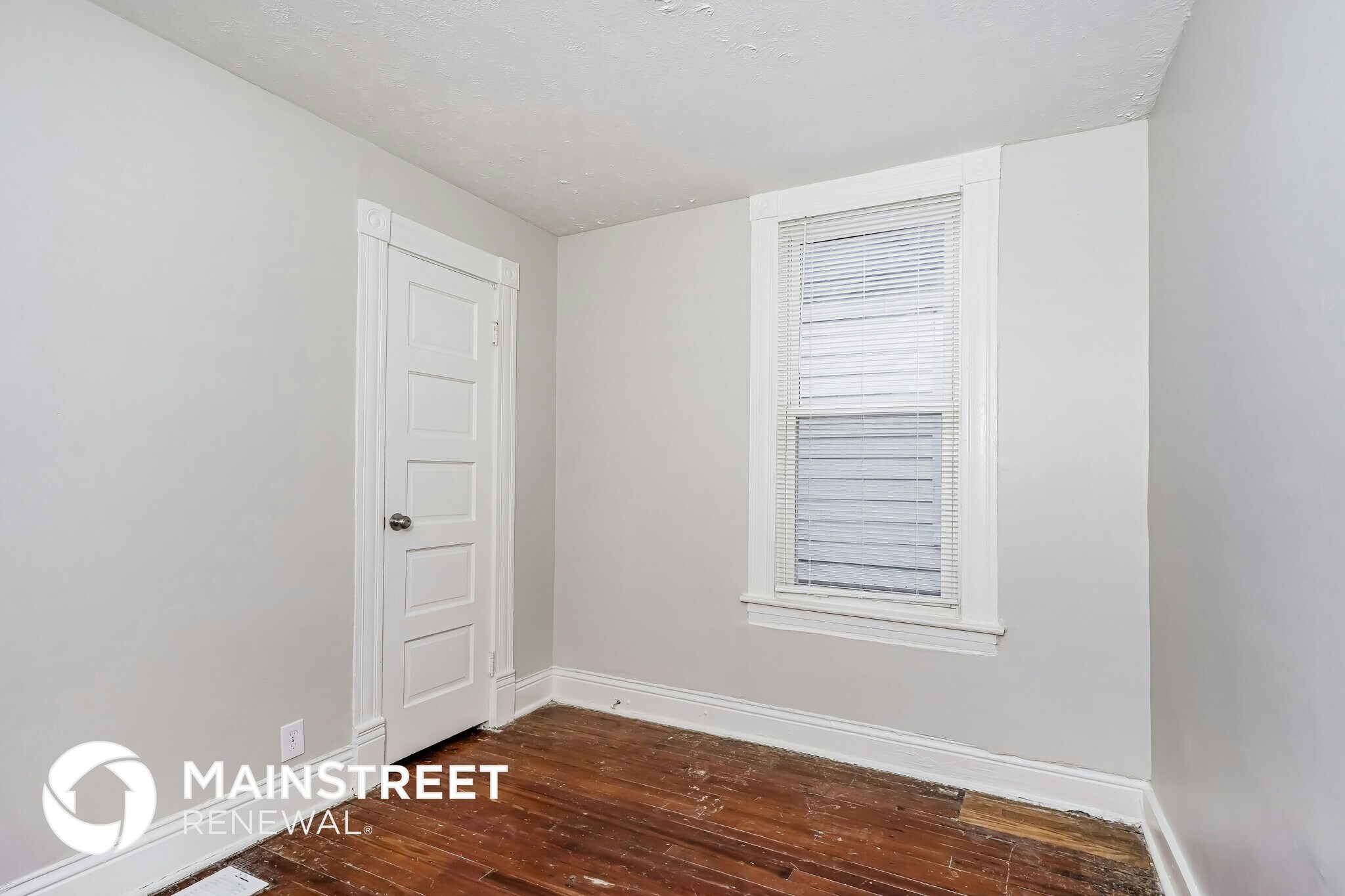 Building Photo - 1420 S 28th St