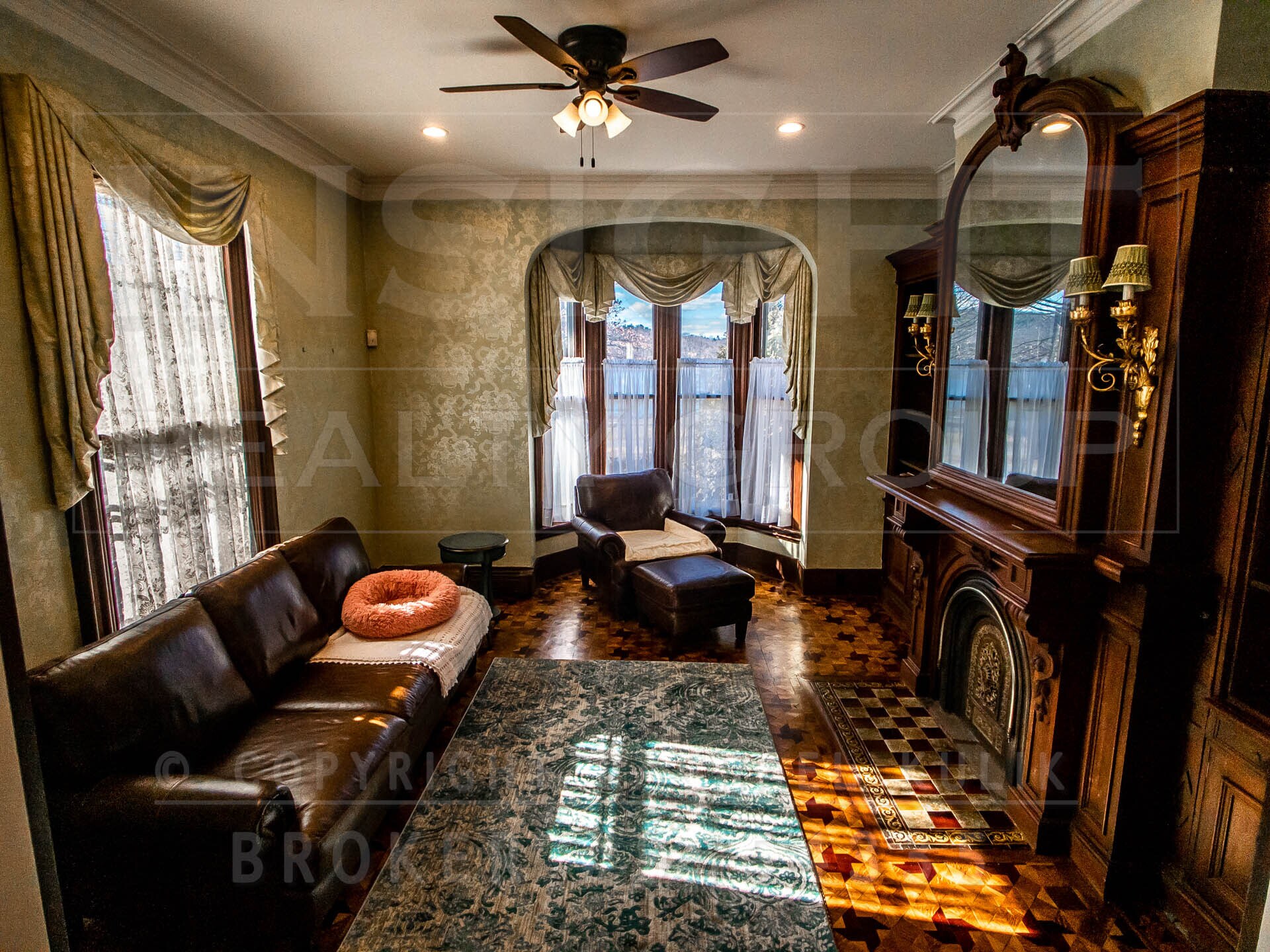 Building Photo - 61 Pond St