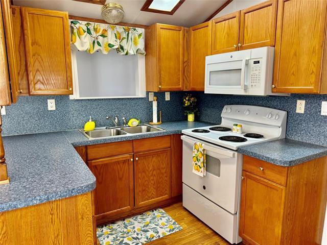 Building Photo - 609 Brazos Harbor Cir
