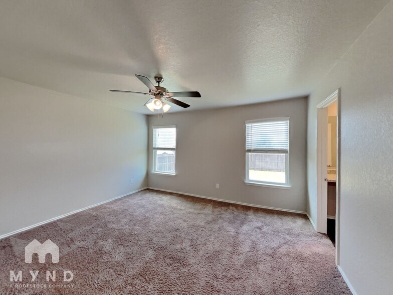 Building Photo - 7532 Rose Robin Run Ct