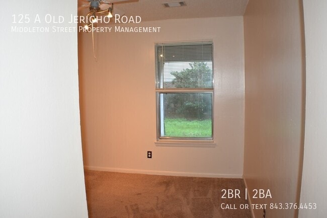 Building Photo - 125 Old Jericho Rd